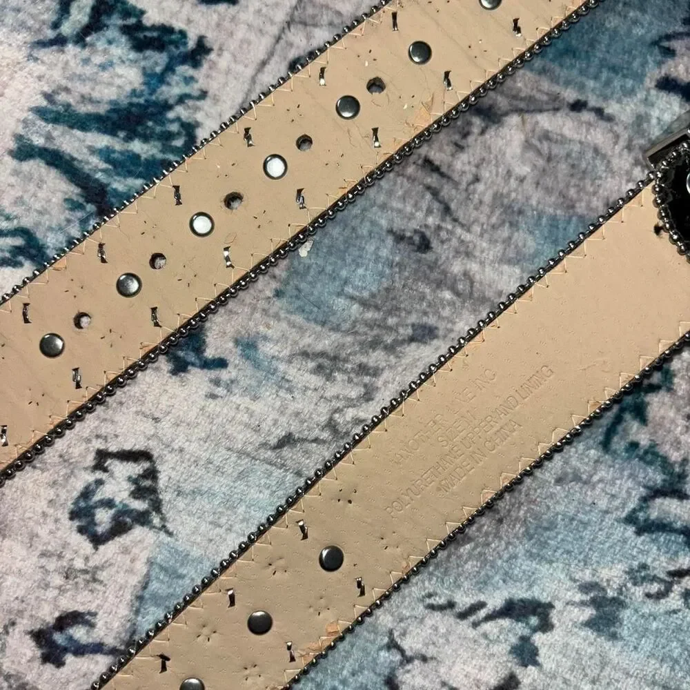 Unbranded Women's Black and Silver Belt